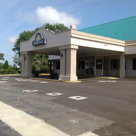 Days Inn Panama City 23Rd Street Exteriör bild