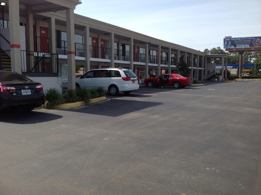 Days Inn Panama City 23Rd Street Exteriör bild